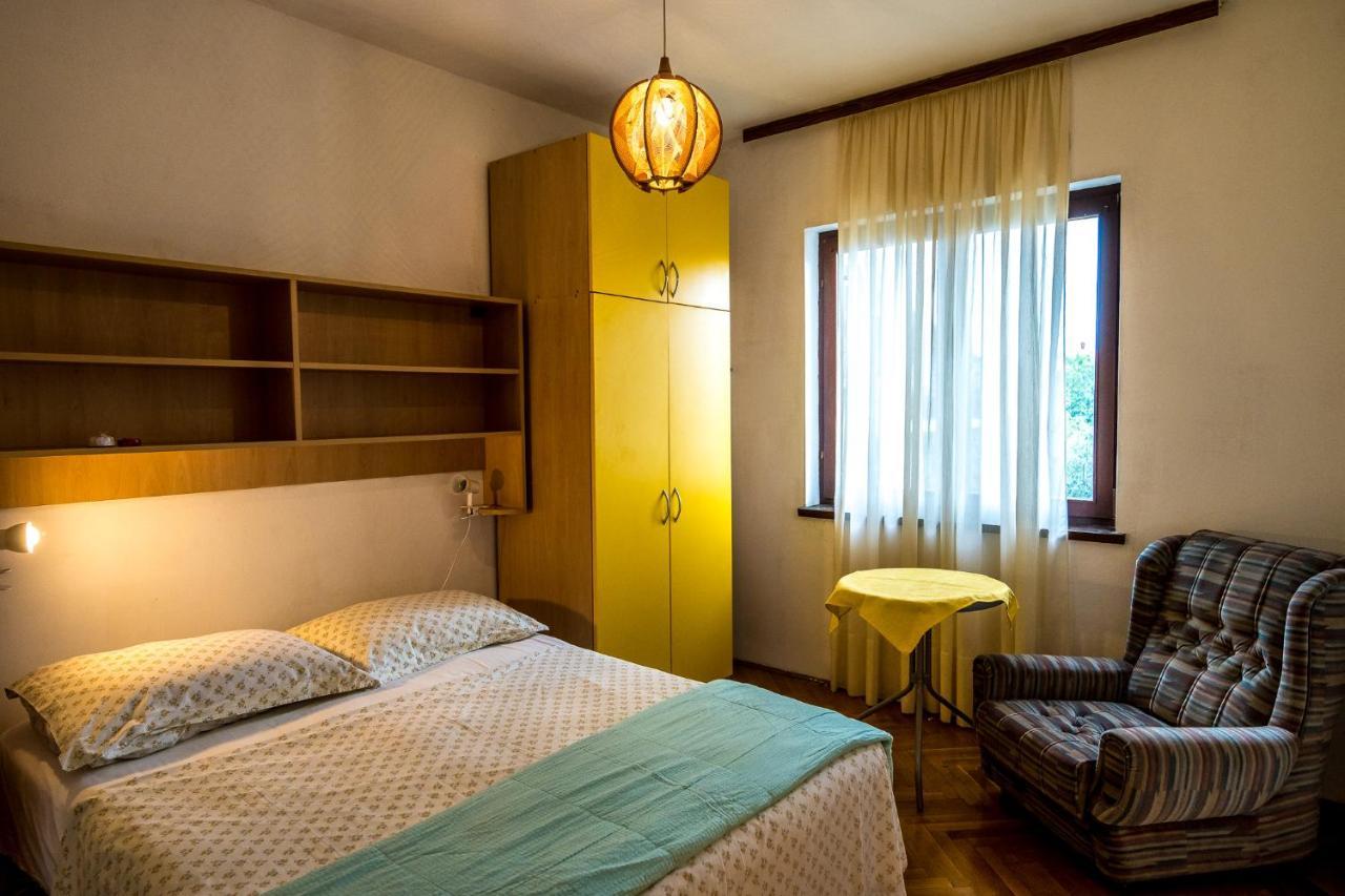 Apartmani Rosa Turanj Exterior photo