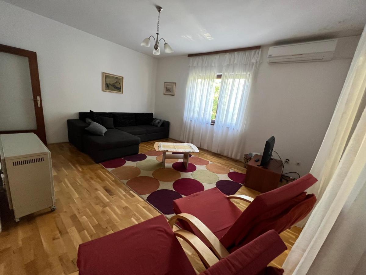 Apartmani Rosa Turanj Exterior photo